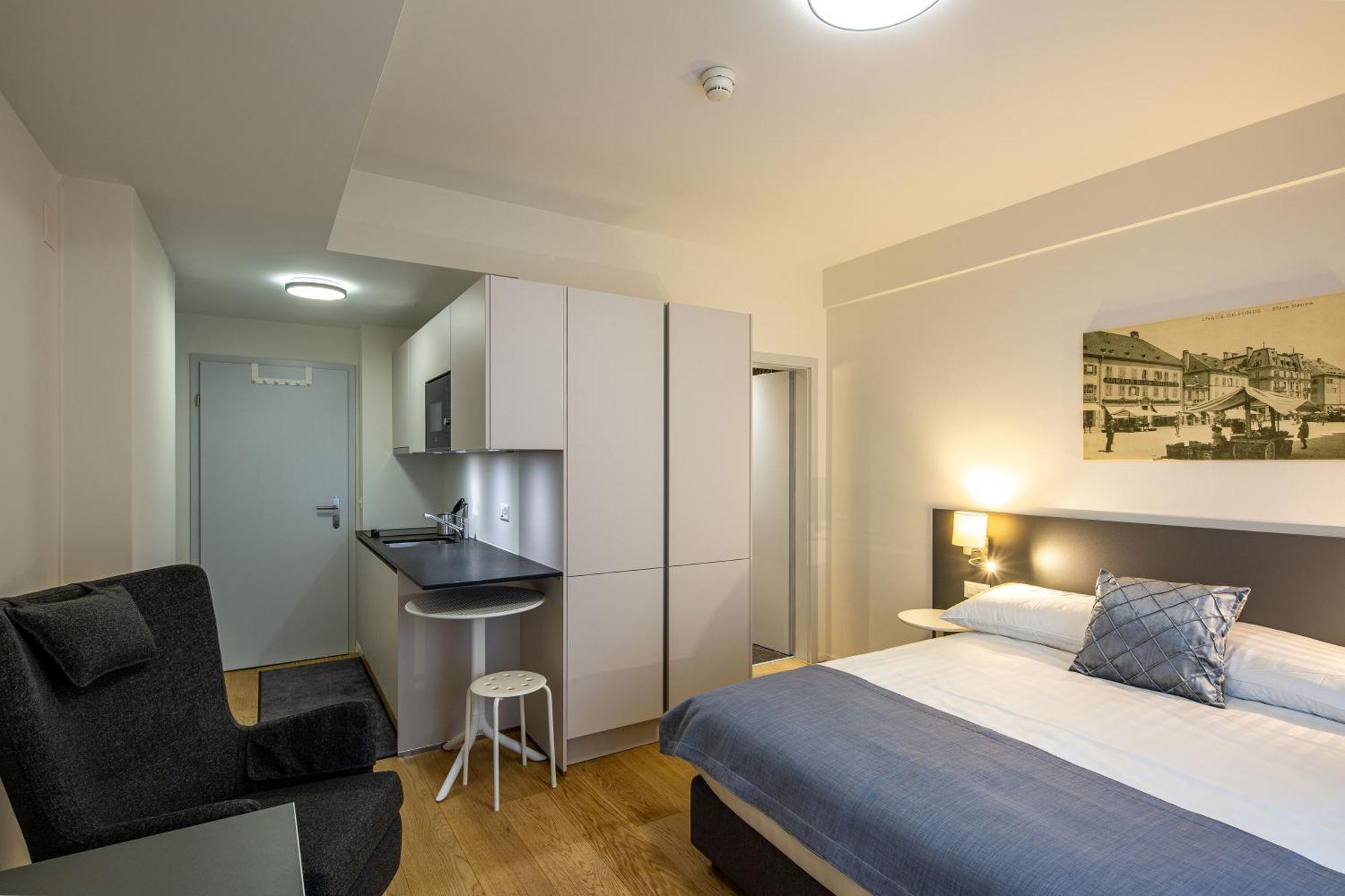 Athmos Résidence - Hotel La Chaux De Fonds Extérieur photo